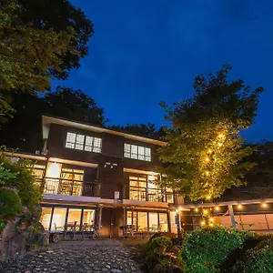 hakone-sky-hill-private-nature-villas-hotsprings.hotelshakone.com/